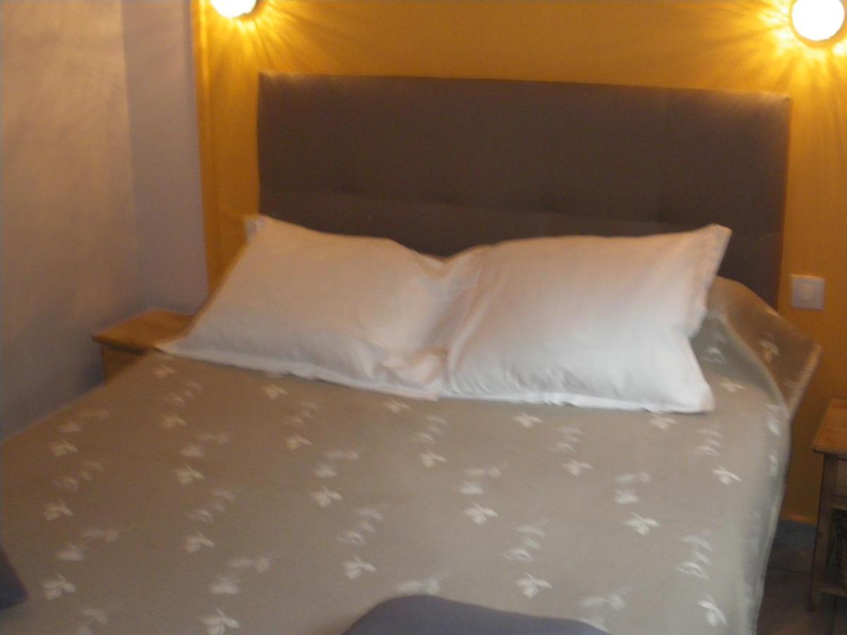 Les Coquillettes Bed & Breakfast เอคโมวิลล์ ภายนอก รูปภาพ