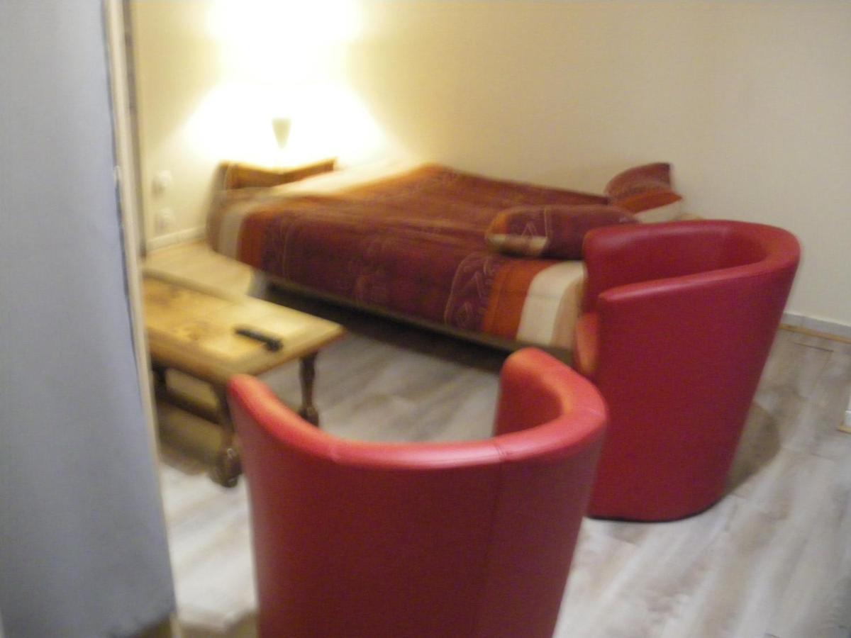 Les Coquillettes Bed & Breakfast เอคโมวิลล์ ภายนอก รูปภาพ